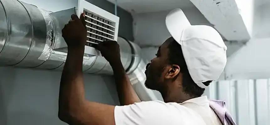 Our Licensed And Insured Cleaners in Four Corners, FL